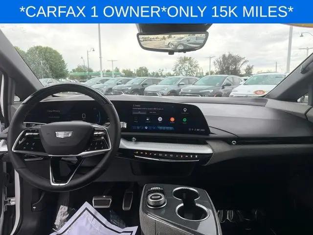 2025 Cadillac iQ Luxury 2 AWD