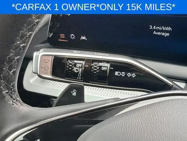 2025 Cadillac iQ Luxury 2 AWD