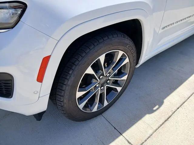 2023 Jeep Grand Cherokee L Overland 4x4