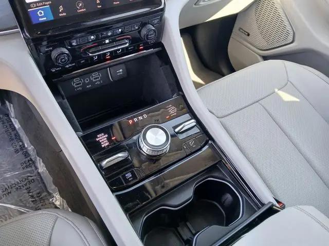 2023 Jeep Grand Cherokee L Overland 4x4
