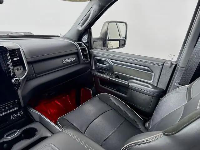 2024 Ram 3500 Laramie Crew Cab 4x4 6'4" Box