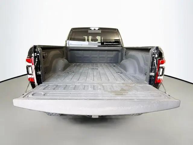 2024 Ram 3500 Laramie Crew Cab 4x4 6'4" Box