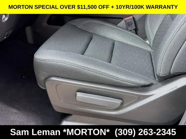 2026 Ram 1500 Express Crew Cab 4x4 57 Box
