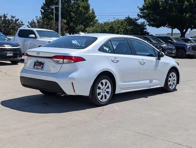 2025 Toyota Corolla LE