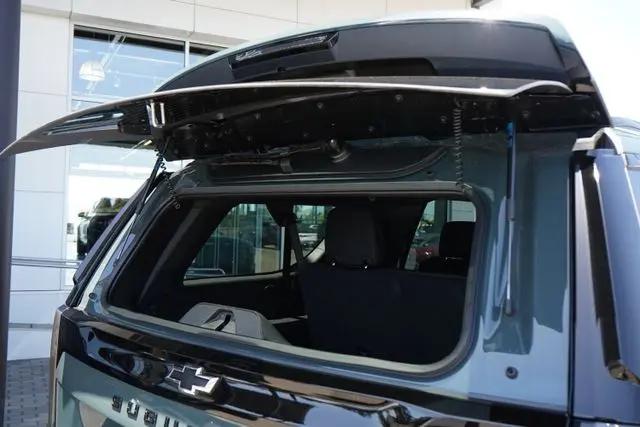 2026 Chevrolet Suburban RST, 4WD