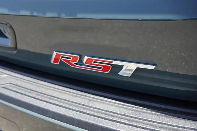 2026 Chevrolet Suburban RST, 4WD