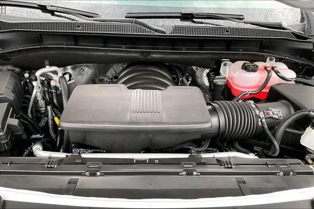 2026 Chevrolet Suburban LS, 4WD