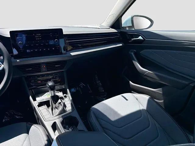 2026 Volkswagen Jetta SEL
