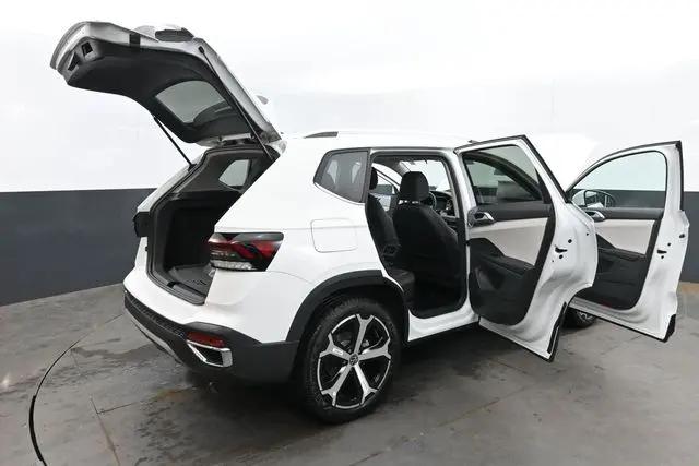 2026 Volkswagen Taos SEL