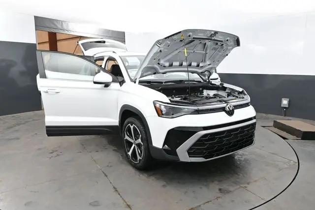 2026 Volkswagen Taos SEL
