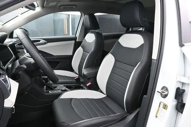 2026 Volkswagen Taos SEL
