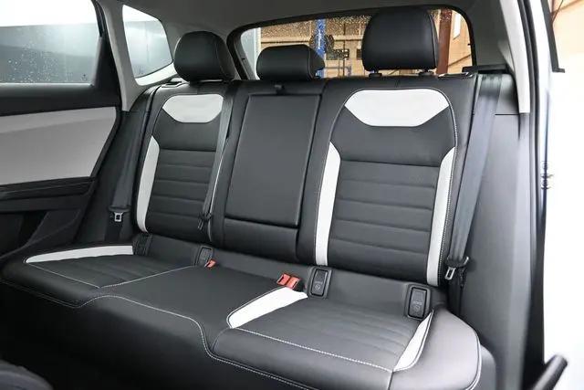 2026 Volkswagen Taos SEL