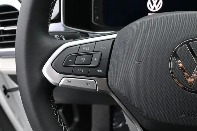 2026 Volkswagen Taos SEL