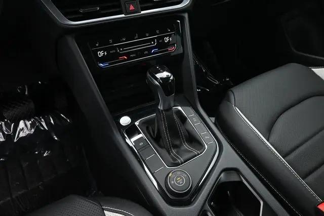 2026 Volkswagen Taos SEL