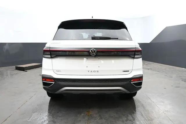 2026 Volkswagen Taos SEL