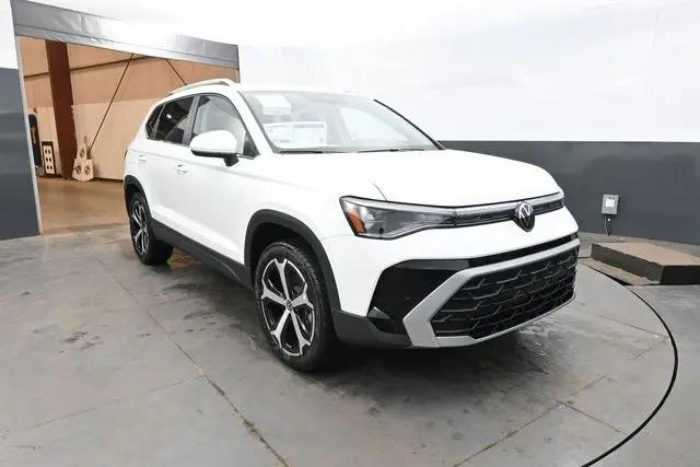 2026 Volkswagen Taos SEL