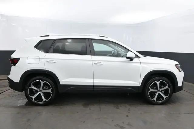2026 Volkswagen Taos SEL