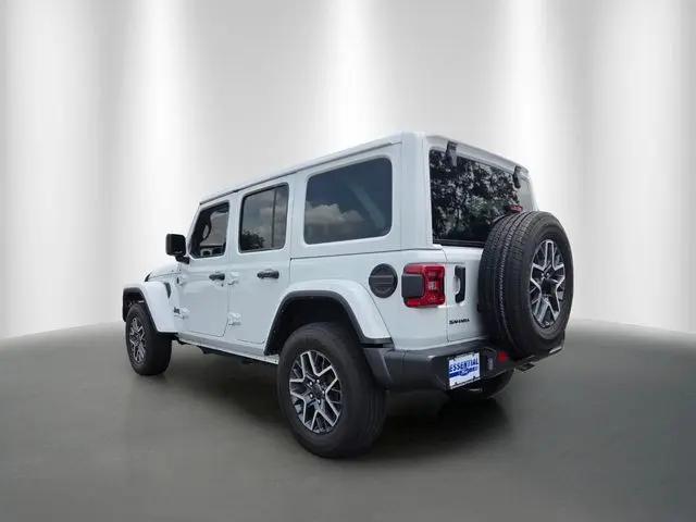 2025 Jeep Wrangler 4-Door Sahara 4x4