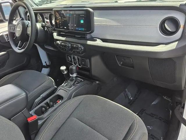 2025 Jeep Wrangler 4-Door Summit 4x4
