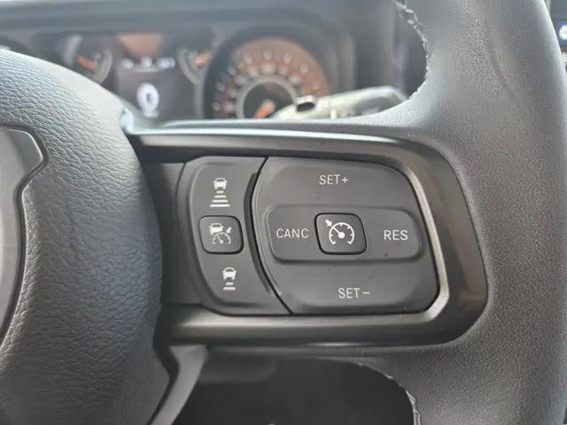 2025 Jeep Wrangler 4-Door Summit 4x4