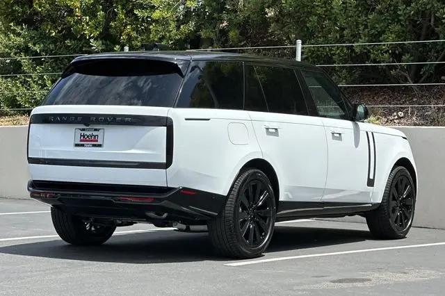2026 Land Rover Range Rover P400 SE 7 Seat