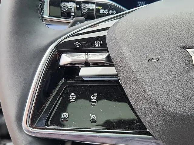 2025 Cadillac iQ Luxury 2 AWD