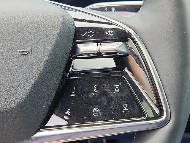 2025 Cadillac iQ Luxury 2 AWD