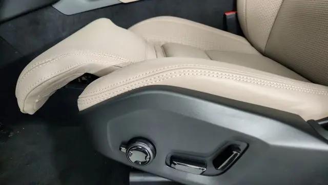 2026 Volvo XC90 Plug-In Hybrid Ultra Dark Theme, T8 AWD, Electric/Gasoline, 7 Seats