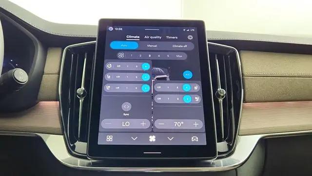 2026 Volvo XC90 Plug-In Hybrid Ultra Dark Theme, T8 AWD, Electric/Gasoline, 7 Seats