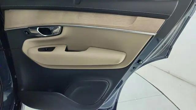 2026 Volvo XC90 Plug-In Hybrid Ultra Dark Theme, T8 AWD, Electric/Gasoline, 7 Seats