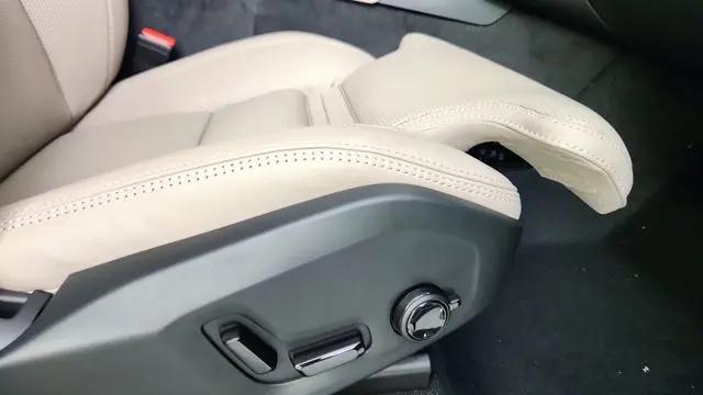 2026 Volvo XC90 Plug-In Hybrid Ultra Dark Theme, T8 AWD, Electric/Gasoline, 7 Seats