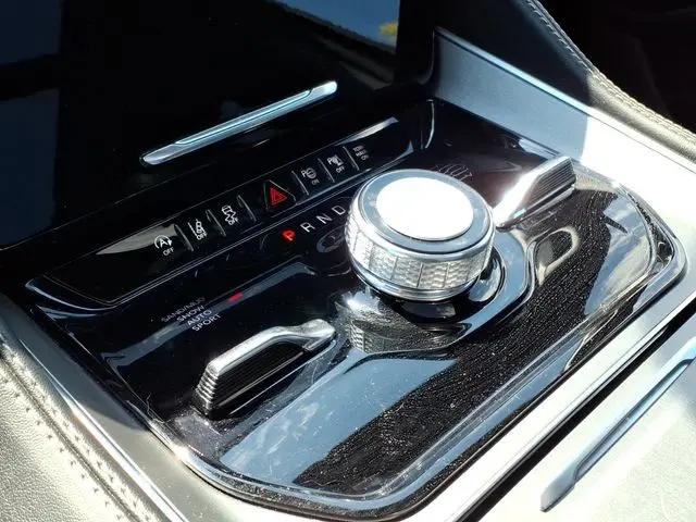 2024 Jeep Wagoneer Series II Carbide 4x4