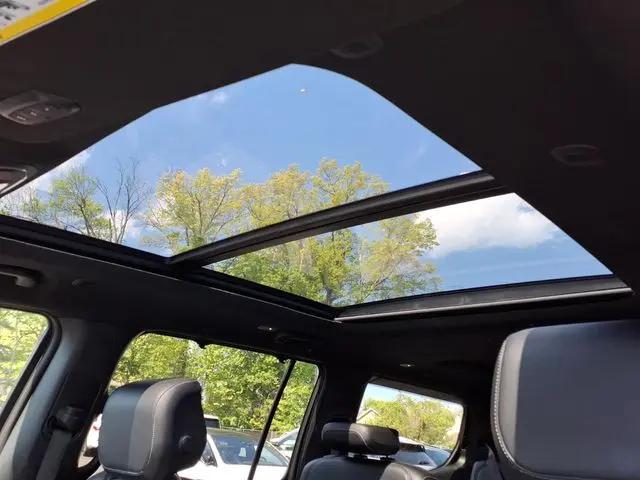 2024 Jeep Wagoneer Series II Carbide 4x4