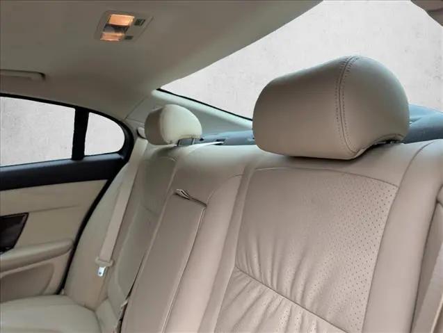2010 Jaguar XF Premium