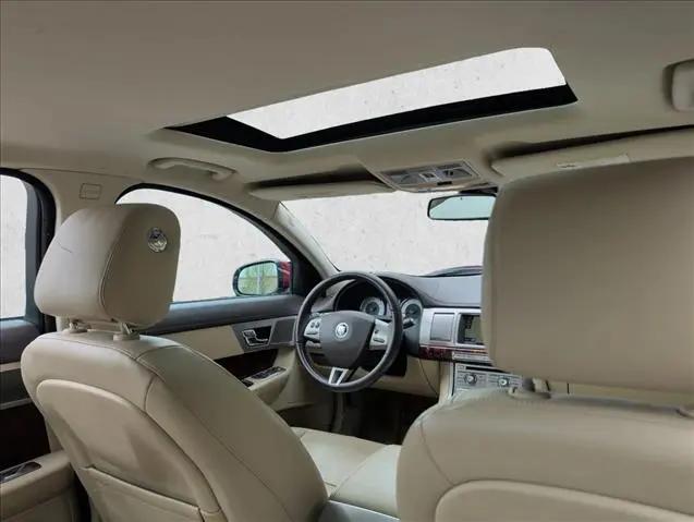 2010 Jaguar XF Premium