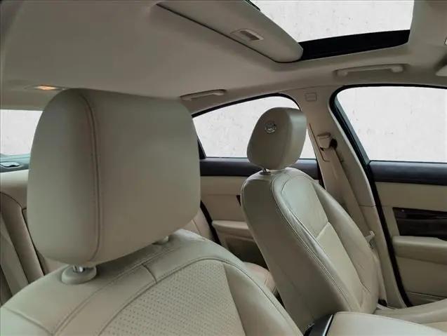 2010 Jaguar XF Premium