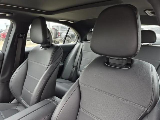 2025 Mercedes-Benz C-CLASS C 300 C 300