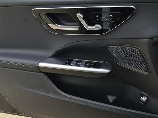 2025 Mercedes-Benz C-CLASS C 300 C 300