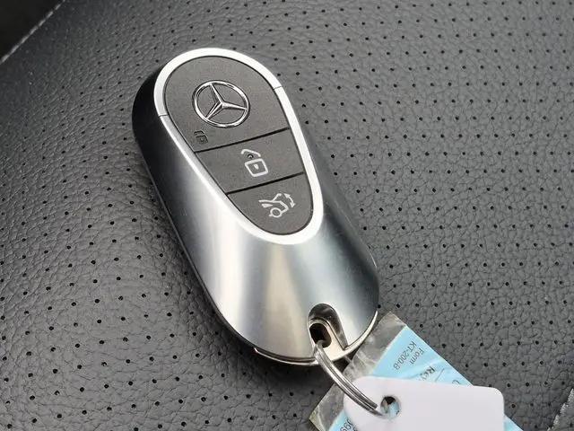 2025 Mercedes-Benz C-CLASS C 300 C 300