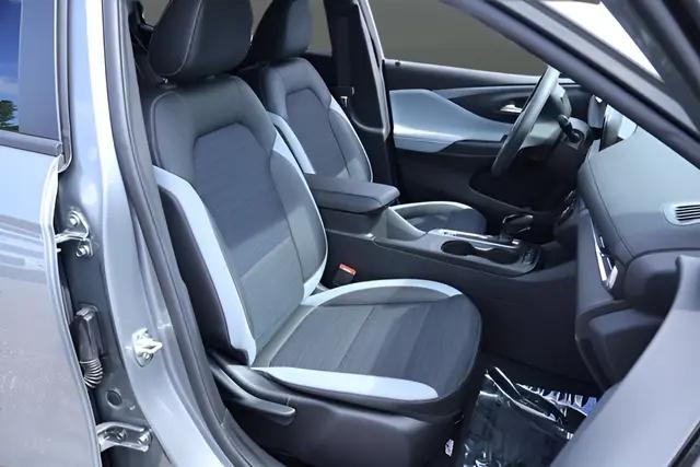 2024 Buick NV Preferred FWD