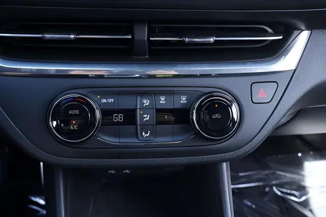 2024 Buick NV Preferred FWD