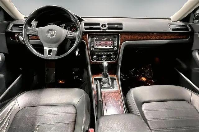2012 Volkswagen Passat 2.5L SEL