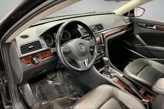 2012 Volkswagen Passat 2.5L SEL