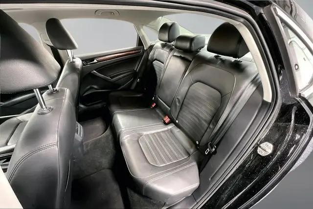 2012 Volkswagen Passat 2.5L SEL