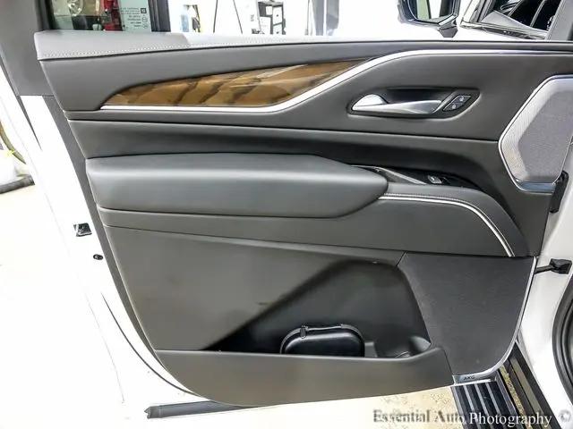 2023 Cadillac Escalade ESV 4WD Sport Platinum