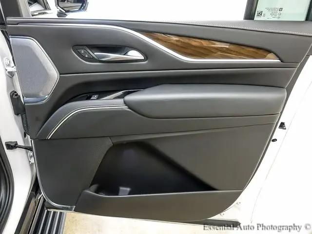2023 Cadillac Escalade ESV 4WD Sport Platinum