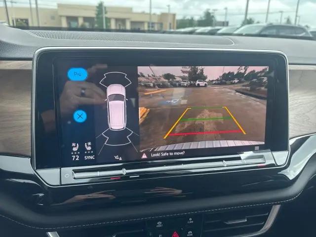 2026 Volkswagen Atlas SE with Technology