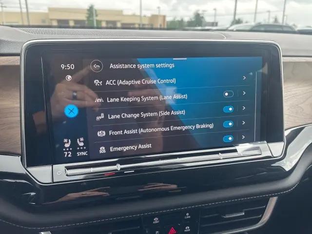 2026 Volkswagen Atlas SE with Technology