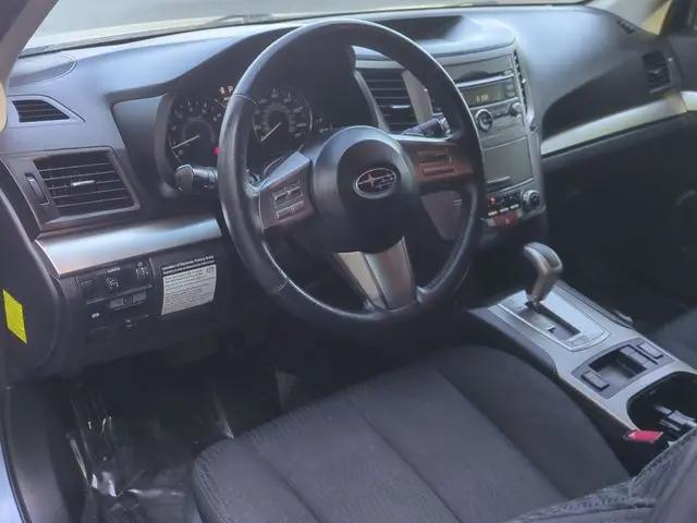 2010 Subaru Outback 2.5i Premium