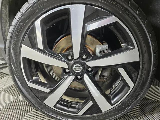2021 Nissan Rogue Sport SL AWD Xtronic CVT
